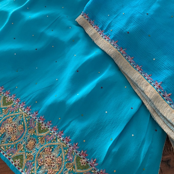 Blue Pure Chinnon Chiffon Outfit with Dupatta and Heavy Pants - Picture 3 of 10